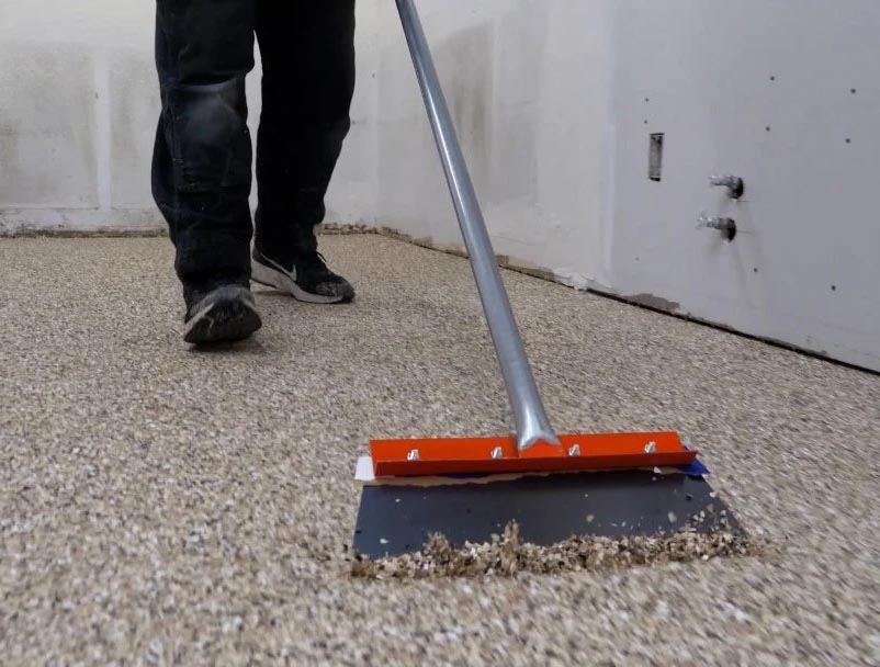Scraping a flake floor